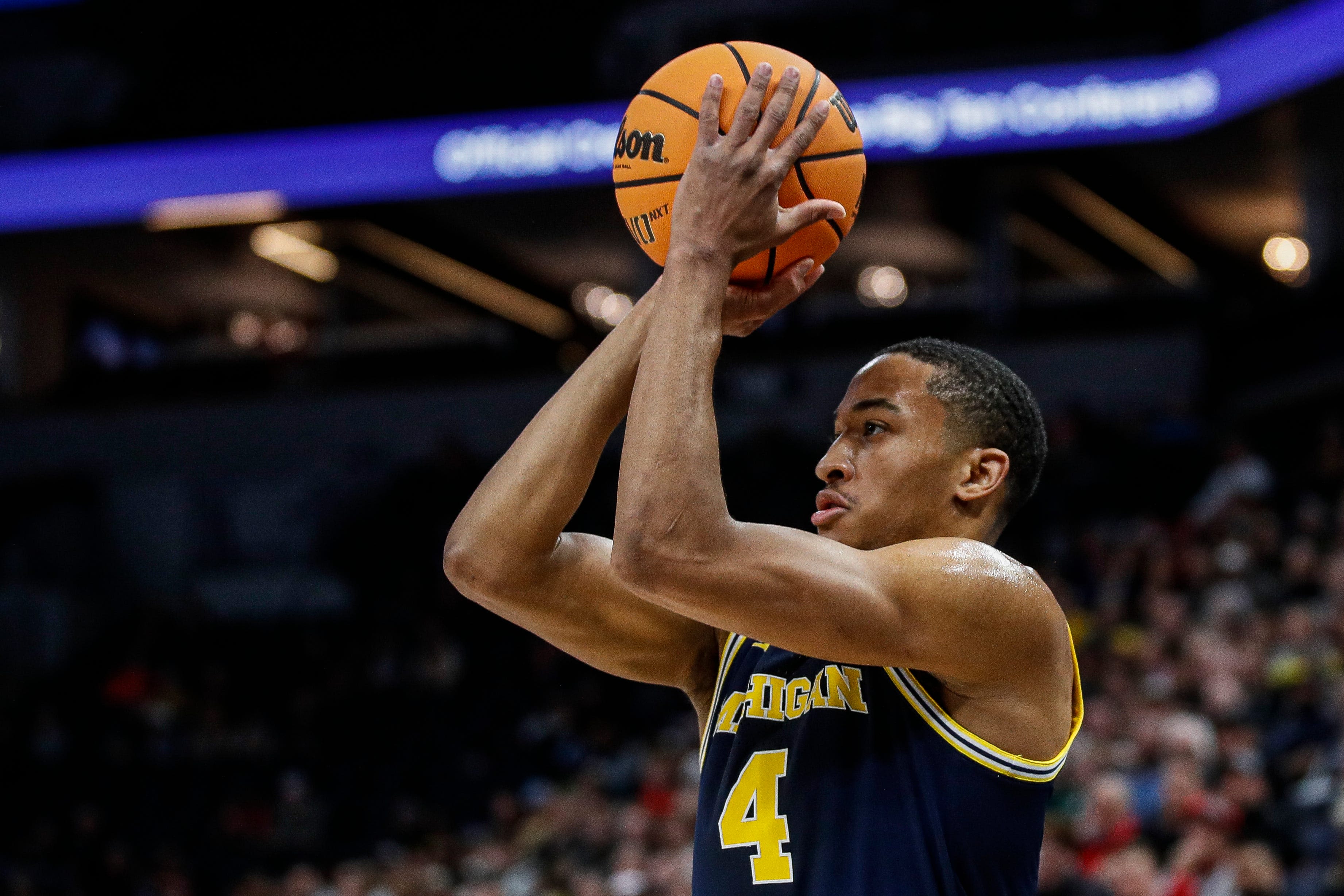 'I'm back': Nimari Burnett returning to Michigan basketball for another year