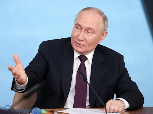 Putin considera un "disparate" un posible ataque de Rusia contra países de la OTAN