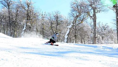 Escapada a El Bolsón para vacaciones de invierno: esquiar en el cerro más económico y actividades para hacer - Diario Río Negro