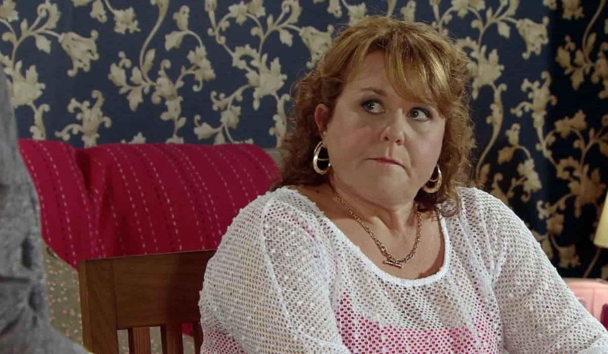 Coronation Street Spoilers: [THIS] Resident Finds Love Again After 20-Year Marriage Ends