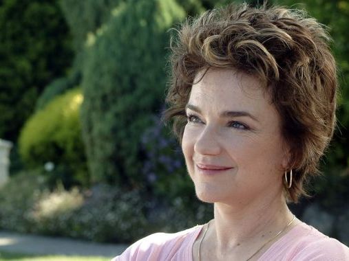 Neighbours star Janet Andrewartha dies