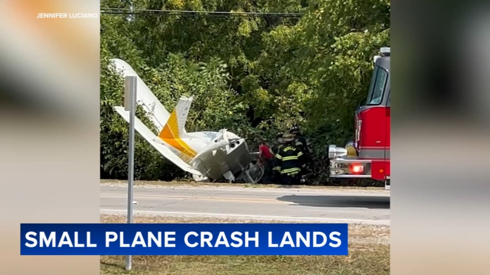 Small plane crashes in Roselle while trying to land at Schaumburg Airport; no injuries reported