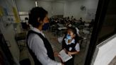 En cuatro años, el gobierno recortó 103 mil mdp a programas educativos; dinero va a becas que no garantizan aprendizaje: estudio