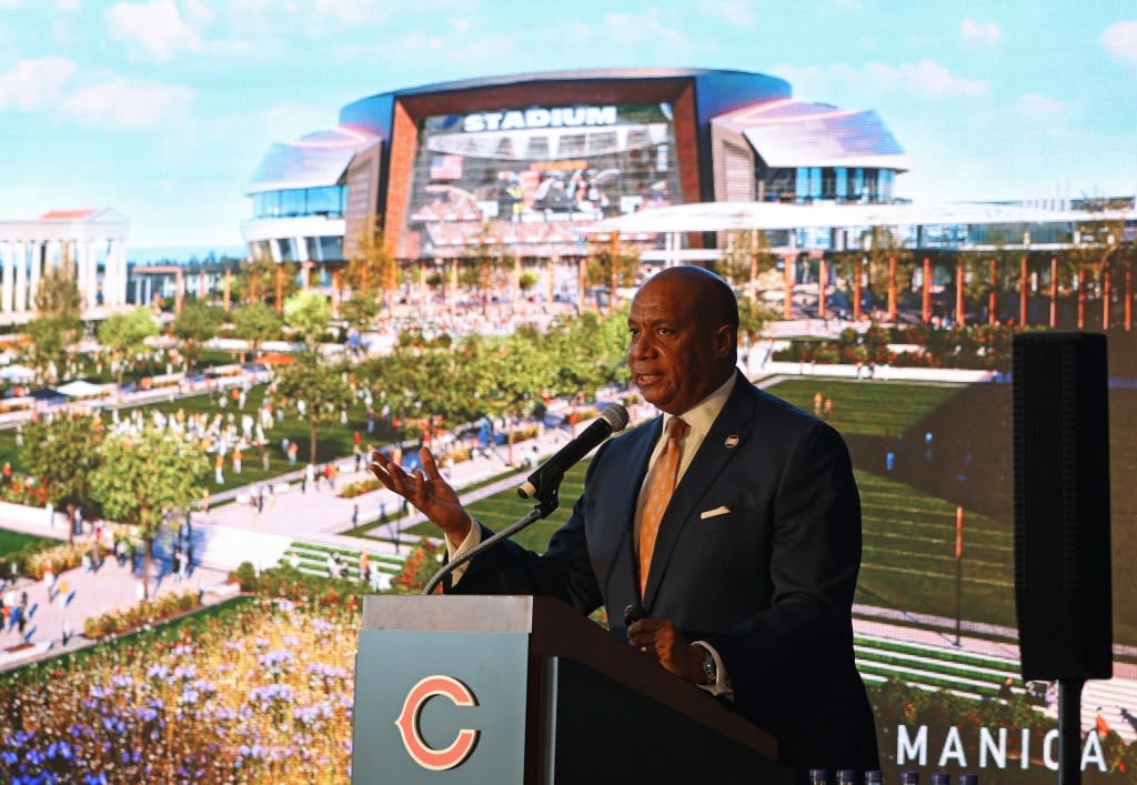 Gov. J.B. Pritzker’s office calls Bears’ stadium proposal ‘non-starter’ after meeting