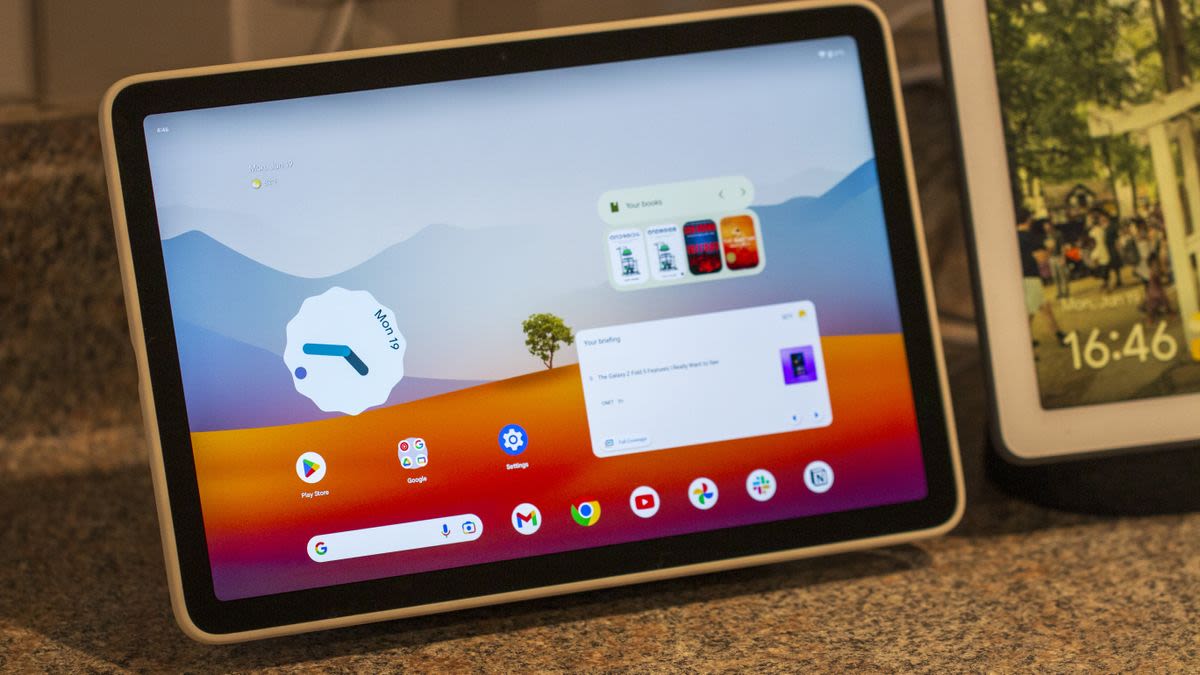 Android 15 offers a 'Landroid' screen saver on the Pixel Tablet