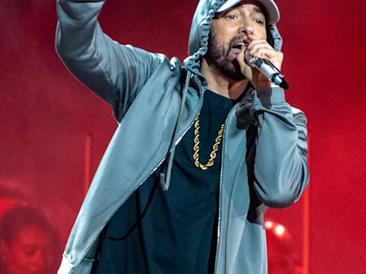 Eminem's 'Houdini' Drops to No. 18 on Billboard Hot 100