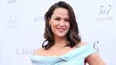 Jennifer Garner’s Go-To Summer Sunscreen Is Also a Hydrating Face Serum She 'Loves' — and It’s Only $15