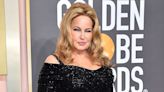 Jennifer Coolidge's Golden Globes Acceptance Speech Totally Deserved That Standing Ovation