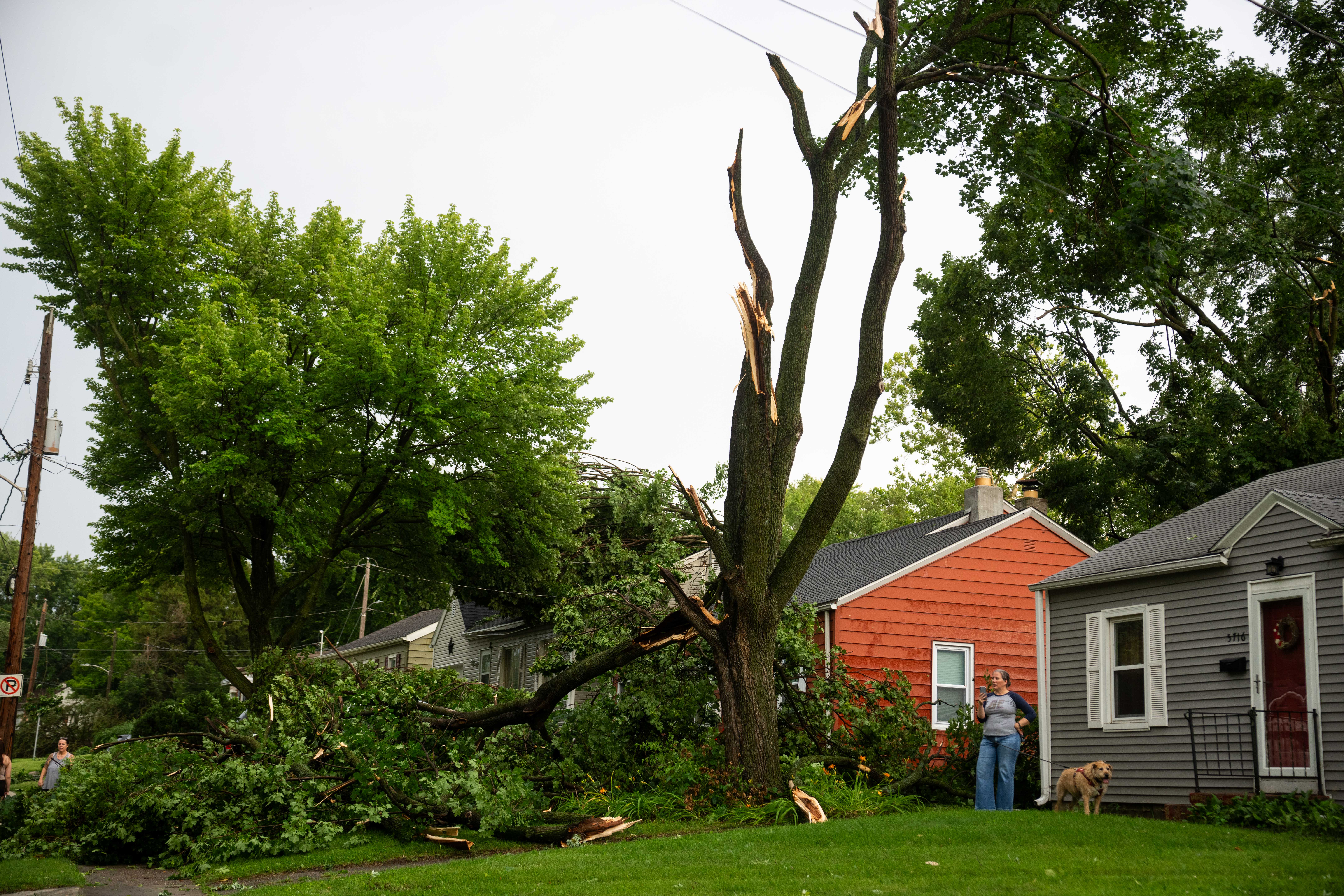 'Destructive storms' clobber Midwest as more than 545K customers remain without power