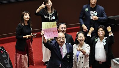 柯建銘：覆議案表決後 將最短時間內提釋憲、暫時處分