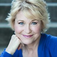 Dee Wallace