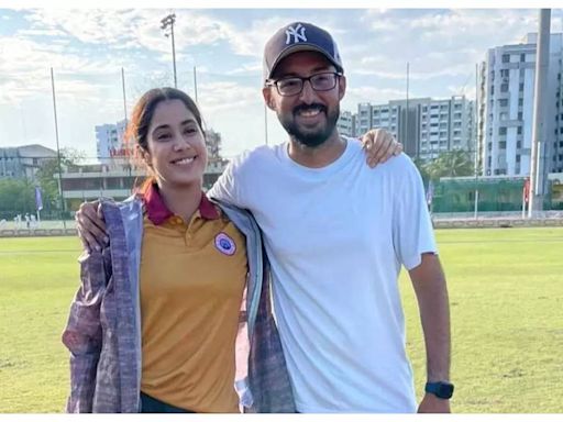 Janhvi Kapoor trained for Suryakumar Yadav’s scoop shot just a week before the shoot: Sharan Sharma - Exclusive - Times of India