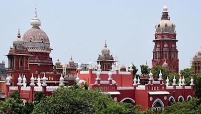 Chennai’s K.K. Nagar, Ashok Nagar roads are choking, complains a PIL petition before Madras High Court