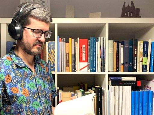 "La Música de la vida de" Sergio Mira, escritor de Novelda | Toñi Pérez