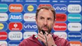 Gareth Southgate holds England team meeting to warn players of intense scrutiny