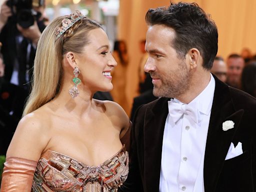 Ryan Reynolds Reveals Fun Item Blake Lively Sent to 'Deadpool' Set