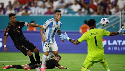 Copa America PIX: Argentina beat Peru, top Group A