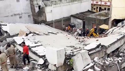 6-storey building collapses in Surat; 4-5 feared trapped