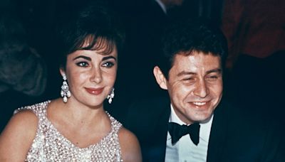 Elizabeth Taylor 'never loved' Eddie Fisher, regretted marrying singer after affair: 'Friggin' awful mistake'