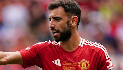 Bruno Fernandes: Man Utd close to agreeing new deal with Portugal midfielder