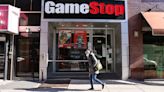 GameStop, AMC Are Falling. AMC Now Plans a Stock Offering