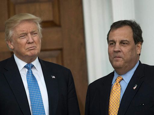 Video: Donald Trump Mocks Chris Christie s Weight | 710 WOR