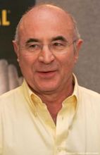 Bob Hoskins