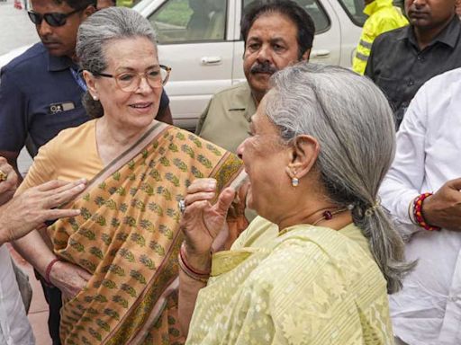 Sonia Gandhi, Jaya Bachchan share a laugh in Parliament, spark speculation of thaw in frosty relationship