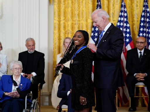 Today in Sports History: Simone Biles receives Presidential Medal of Freedom