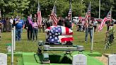 A US veteran died at a nursing home, abandoned. Hundreds of strangers came to say goodbye