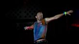 Preocupación por el estado de salud de Chris Martin, padece una infección pulmonar grave y cancela sus conciertos