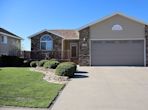 1107 Park Hill Dr, Rapid City SD 57701