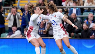 England overwhelm Ireland to keep Six Nations title hopes firmly on track