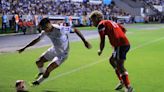 3-1. Honduras supera el susto de Reyes y se impone en el debut