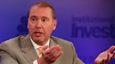 Billionaire bond king Jeffrey Gundlach's 'fire alarm' is going off in the economy as Treasury yields break below a key level