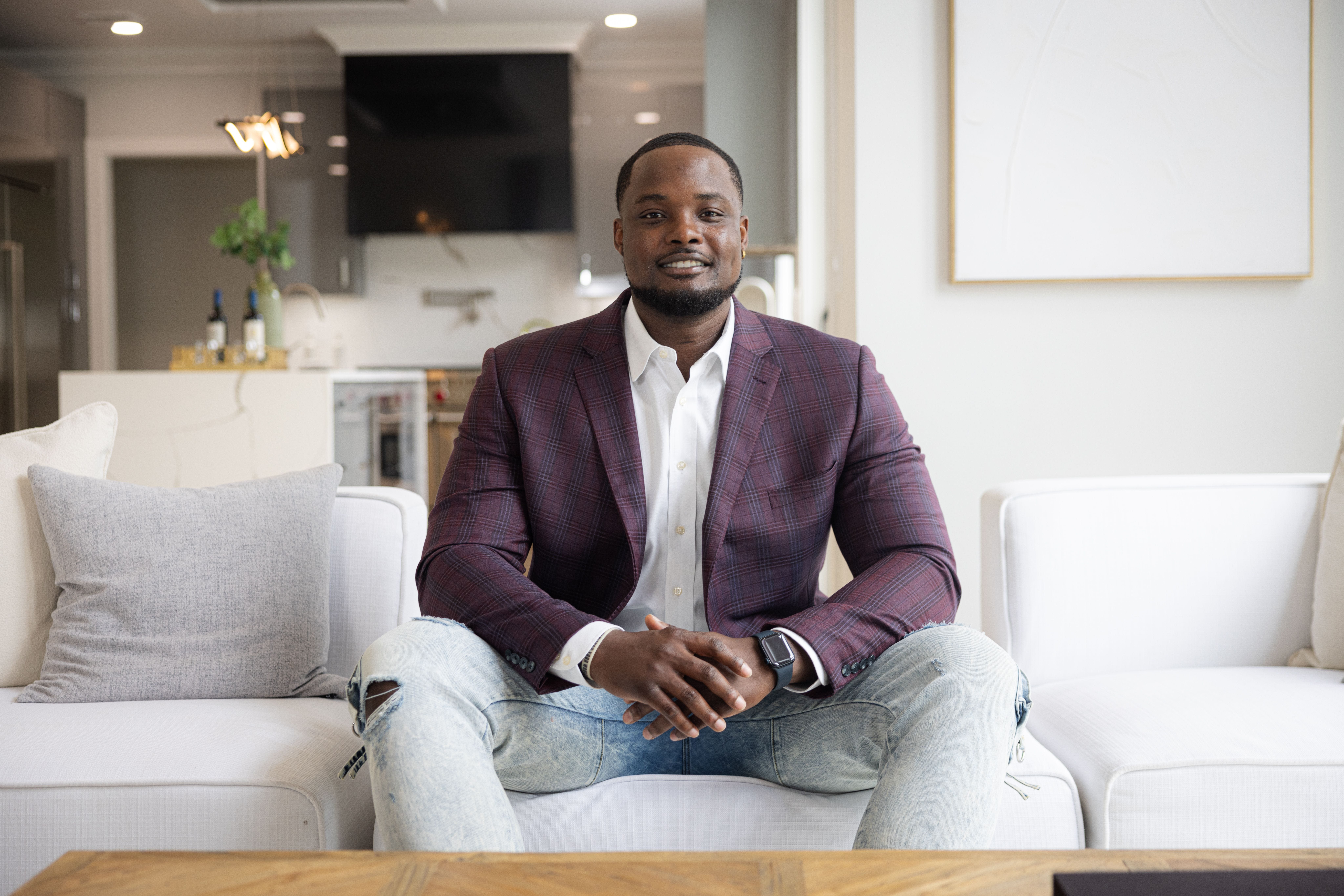 This former Jet pivoted from NFL to real estate. Now he's selling homes in Bergen County
