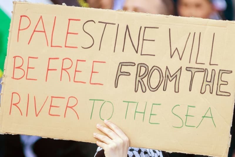 Woman fined €600 for Palestine 'river to the sea' slogan in Berlin