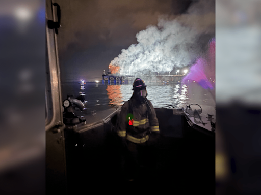 San Diego lifeguards describe fighting Oceanside Pier fire