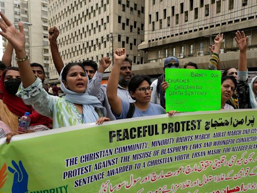 Dozens rally in Pakistan after Christian man sentenced to death for blasphemy