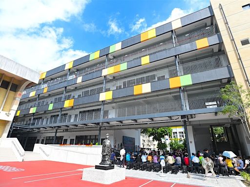 疫情、缺料挑戰不斷 桃園西門國小西門樓重建3年終完工