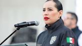 Alcaldesa de Cuauhtémoc adopta cerdito y le busca nombre