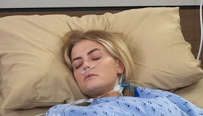 Coronation Street to tackle botched cosmetic surgery abroad in new storyline