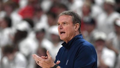 Jayhawks catch eye of Texas hoops recruits: Austin native to visit KU in November