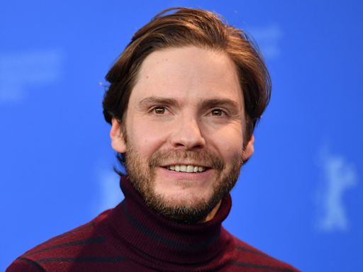 Daniel Brühl, tras las cámaras para dirigir “Break”, film sobre la vida de un tenista