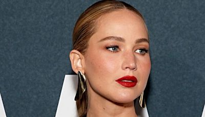 Jennifer Lawrence Paired 2024's Most Controversial Shoe With This Classic Summer Pant