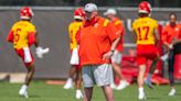 Who will start Chiefs workouts at left tackle with the 1s? Here’s what Andy Reid said