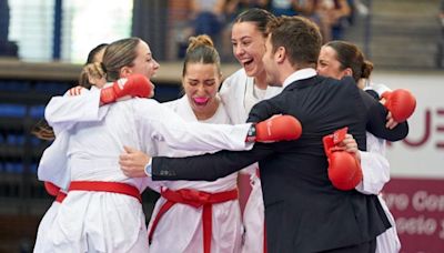 Las chicas de oro del kárate ovetense, siete representantes del gimnasio Arenas se llevan el campeonato de España 'senior'