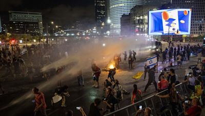 Gaza: Protestas en Tel Aviv, Kerem Shalom abierto para el paso de refugiados y ayuda