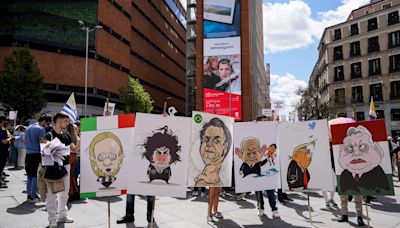 Cientos de personas se manifiestan en Madrid en contra de la ultraderecha y el cónclave de Vox