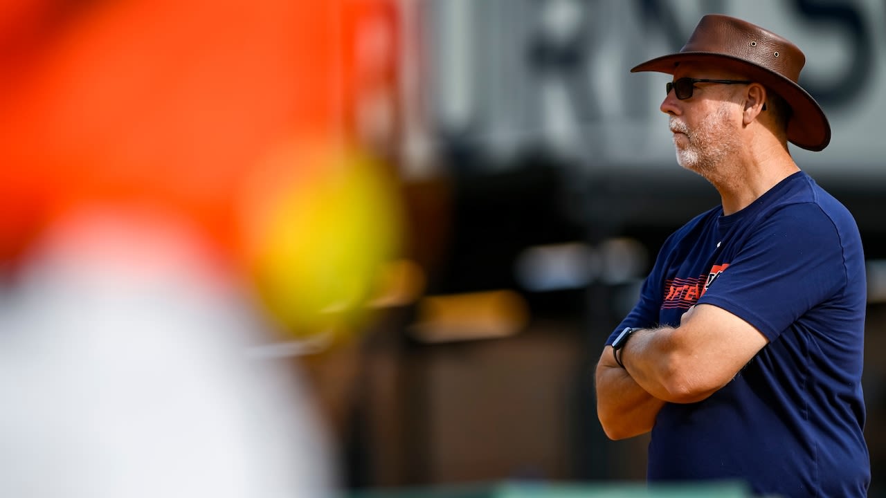 Auburn softball’s NCAA Tournament elimination matchup vs. Chattanooga in weather delay